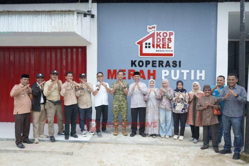 Bupati Inhil Herman Mengikuti Peresmian Koperasi Merah Putih secara Virtual Dengan Presiden Prabowo