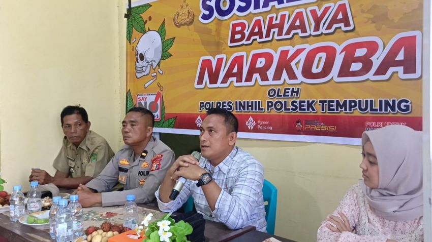Polsek Tempuling Bersama Puskesmas Sei Salak Gelar Sosialisasi Bahaya Narkoba di Desa Mumpa