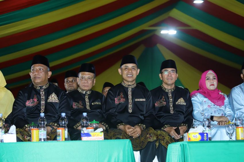 Bupati Inhil Hadiri Pembukaan MTQ ke-44 Tingkat Provinsi Riau di Kuantan Singingi