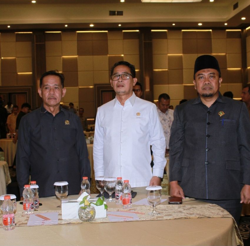 Ir H AMD Junaidi Wakil Ketua I DPRD Inhil Saat Menghadiri Sarasehan Kebangsaan MPR RI
