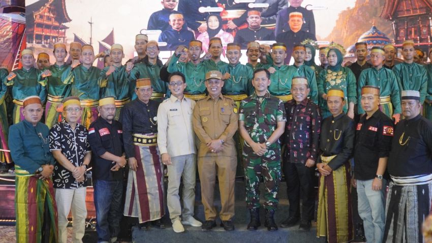 Bupati Herman Ajak KKSS, IWSS dan IPSS Inhil Perkuat Sinergi Bangun Daerah Usai Pelantikan Pengurus Baru