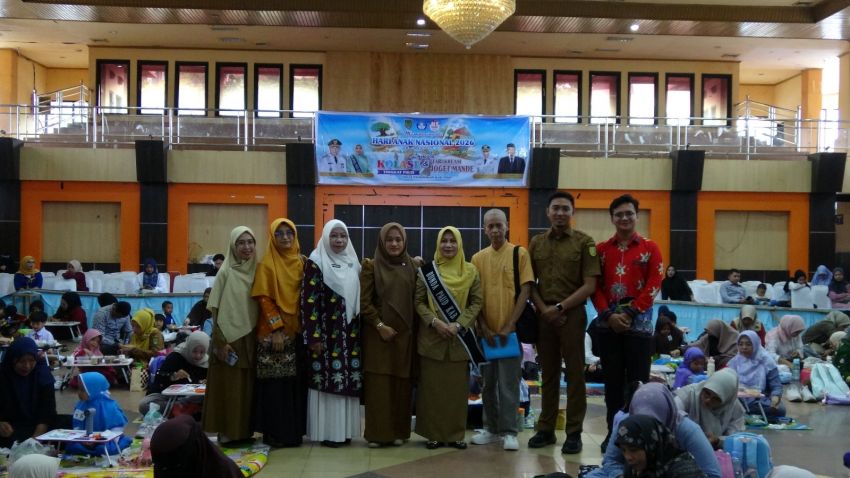 Bunda Paud Inhil Katerina Susanti Buka Lomba Kolase Pada Hari Anak Nasional 2026