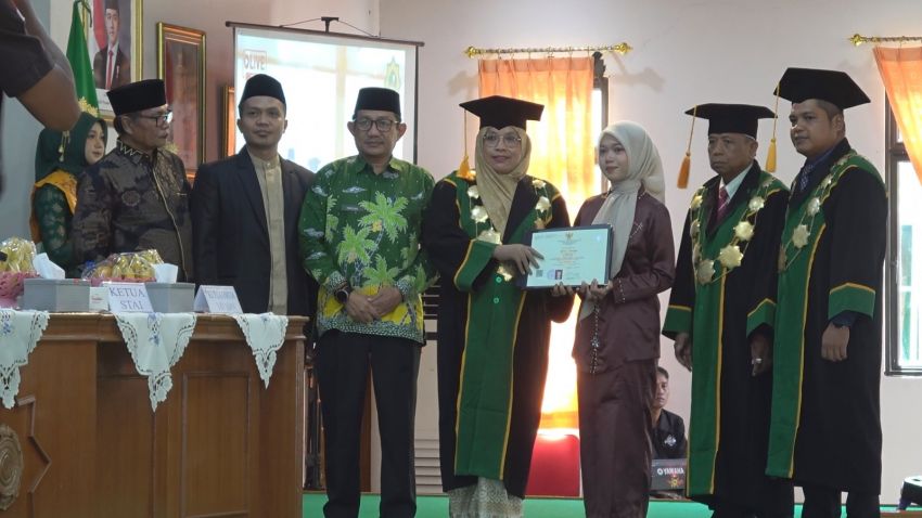 Wisuda XXX STAI Auliaurrasyidin Tembilahan, Momentum Lahirnya Generasi Unggul untuk Kemajuan Daerah