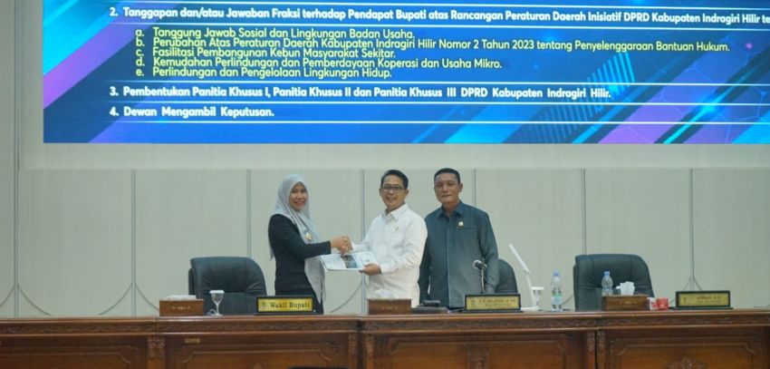 Wabup Inhil Hadiri Paripurna DPRD, Bacakan Jawaban Bupati atas Pandangan Umum Fraksi