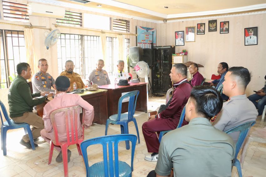 Polres Inhil bersama Pemkab Inhil dan BKSDA Riau Perkuat Sinergi Tangani Gangguan Kera Liar di Tembilahan