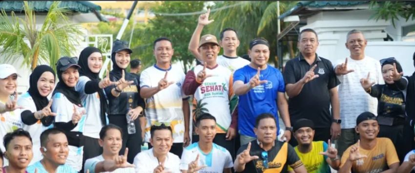 Bupati Inhil dan Kapolda Riau Laksanakan Running Man di Kota Tembilahan