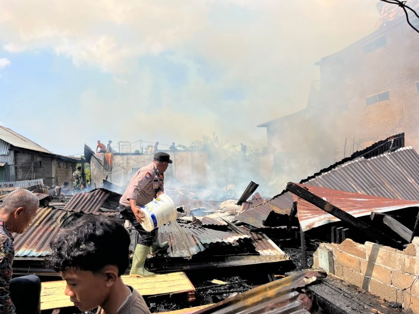 Kebakaran di Kateman, 4 Bangunan Warga Terbakar, Kerugian Ditaksir Rp300 Juta