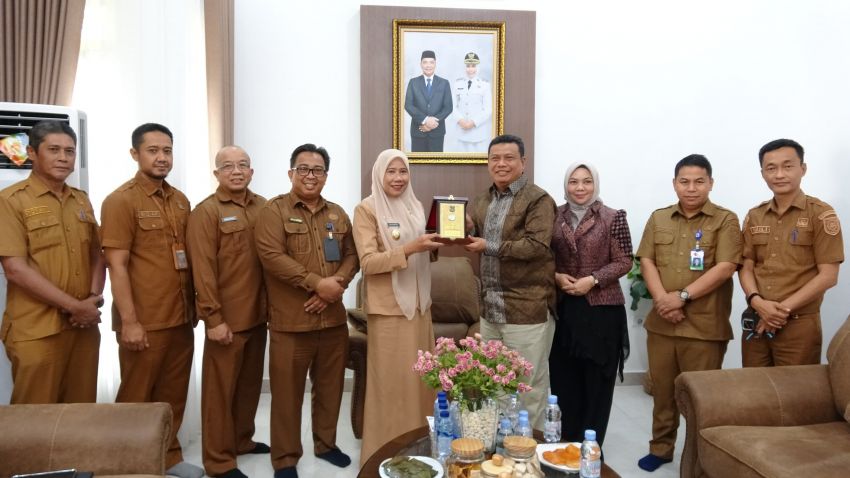 Plh Bupati Inhil Terima Kunjungan Wabup Tanjung Jabung Barat