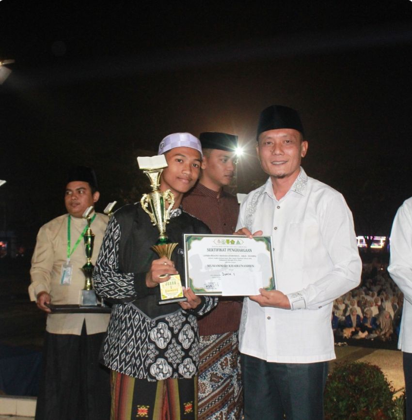 Wakil Ketua II DPRD Inhil Asmadi SH Hadiri Tabliq Akbar Dalam Rangka Hari Santri 2026