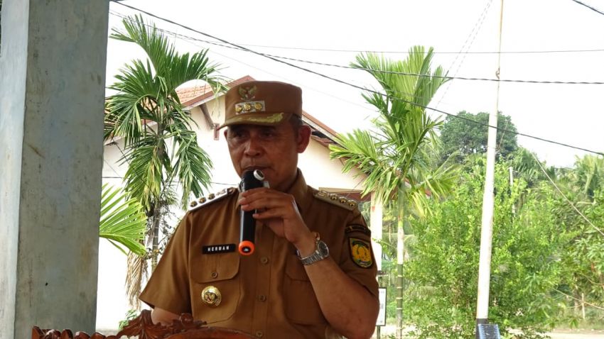 Bupati Herman Serahkan SHM Warga Transmigran, UPT Tiram Jaya Disiapkan Menjadi Dusun Mandiri